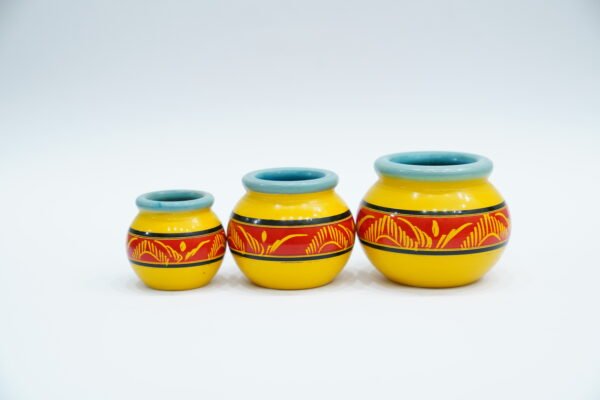 Clay and Wood Decoration Piece – A Blend of Nature and Art