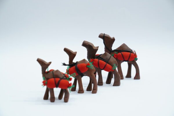 4-Piece Wooden Camel Set – A Complete Desert-Inspired Collection