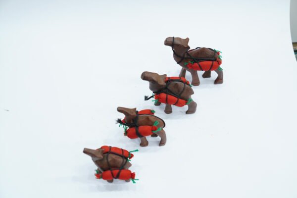 4-Piece Wooden Camel Set – A Complete Desert-Inspired Collection