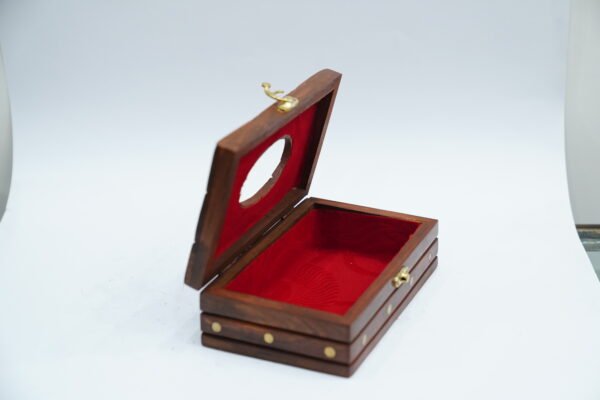 Decorative Wooden Tissue Box – Timeless Elegance