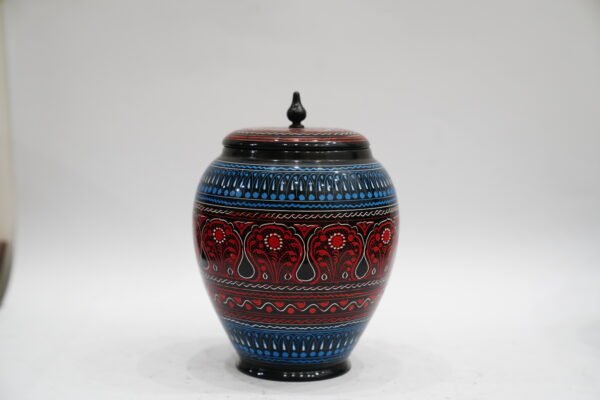 Wooden Candy Jar - A Thoughtful Gift for Friends and Family