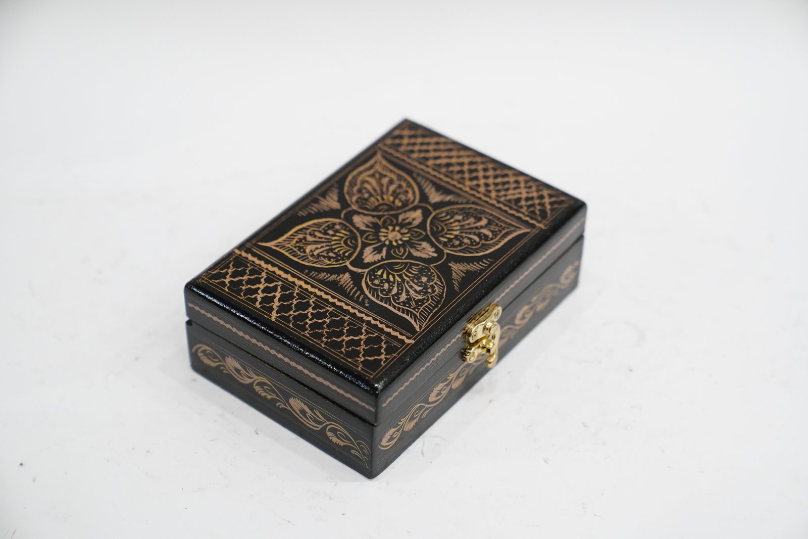 Wooden Jewelry Box - Perfect for Organizing Your Collection